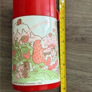 Vintage Strawberry Shortcake 1980 Thermos and Lid